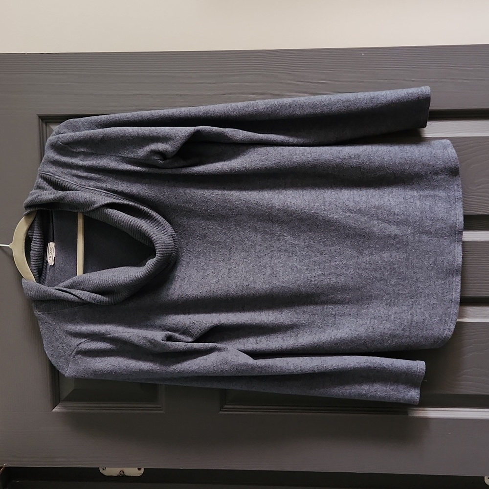 Froxx sweater